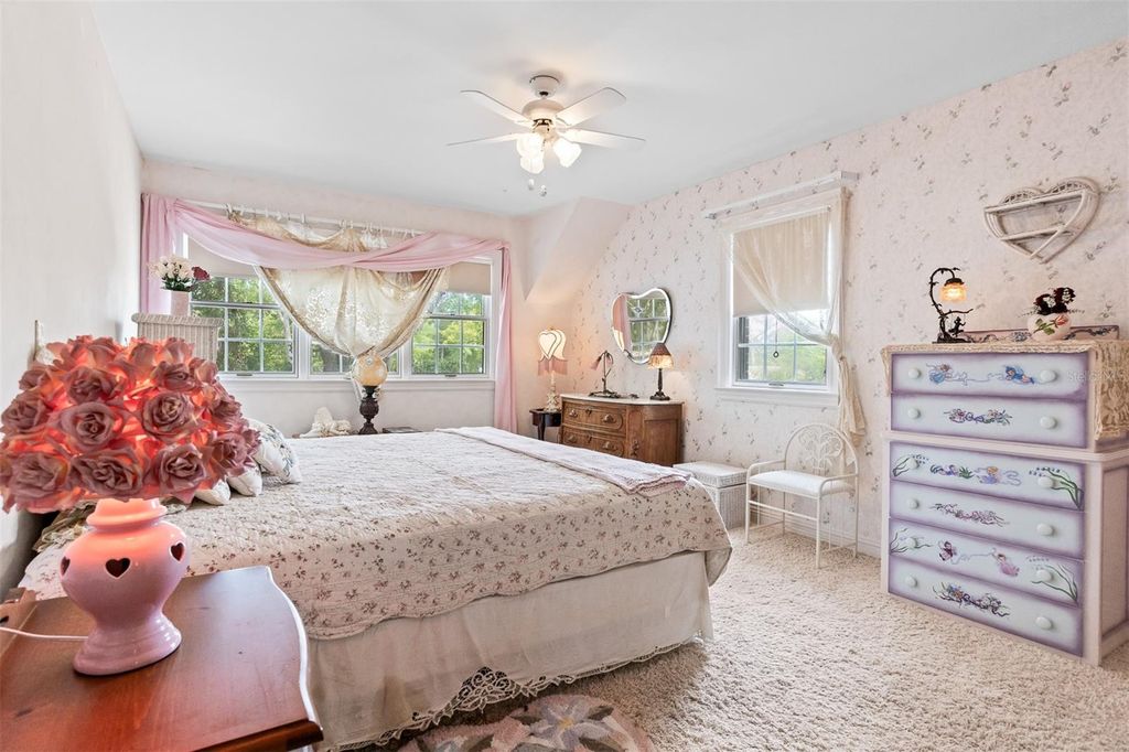 Image 65 of property listing at 2124 LAURENCE DRIVE, Clearwater, FL 33764