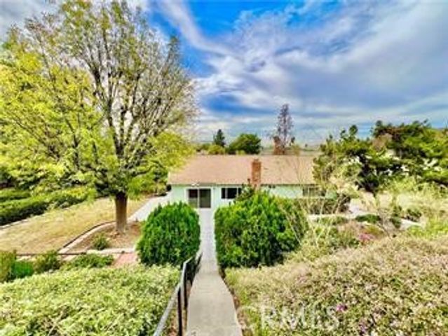 2530 Thayer Court, Riverside, CA 92507