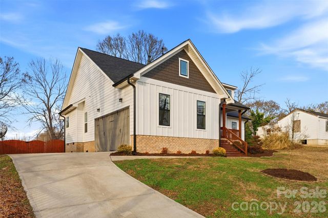 320 Elm Street, Belmont, NC 28012