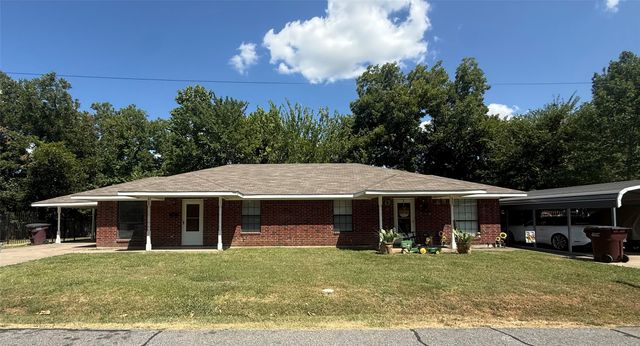 600 & 602 Cedar Street, Bonham, TX 75418