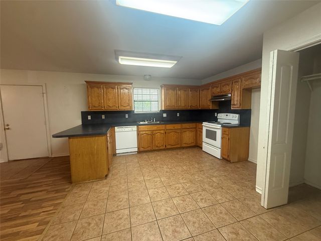 600 & 602 Cedar Street, Bonham, TX 75418