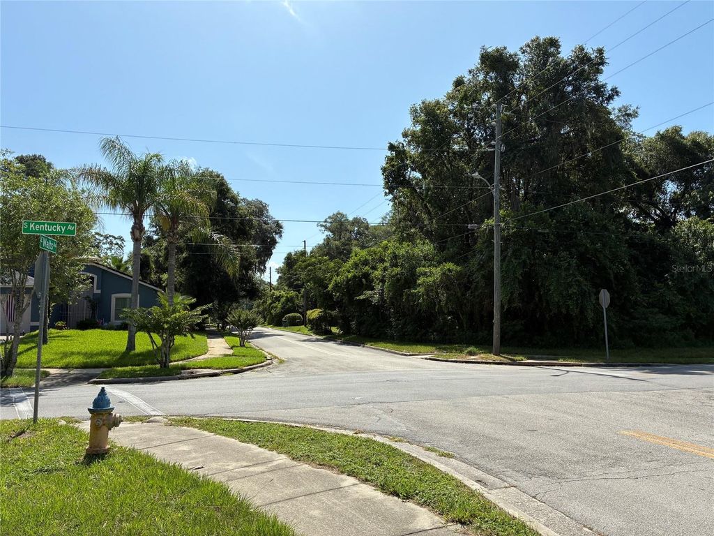 401 S KENTUCKY AVENUE, Deland, FL 32724
