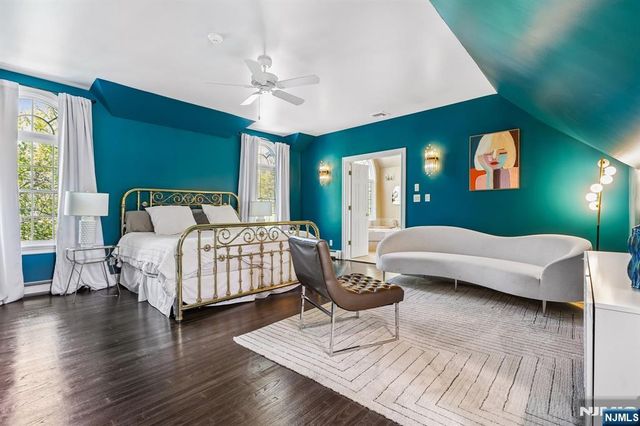 372 Lakeview Drive, Wyckoff, NJ 07481