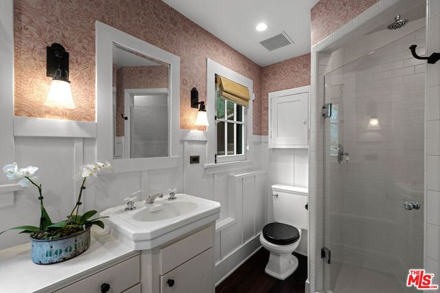 1922 N Sycamore Avenue, Los Angeles, CA 90068