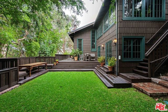1922 N Sycamore Avenue, Los Angeles, CA 90068