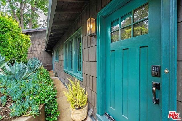 1922 N Sycamore Avenue, Los Angeles, CA 90068