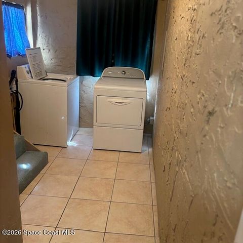 108 E Avenue D E, Melbourne, FL 32901