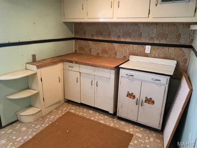 312 S Jackson Street, Belleville, IL 62220