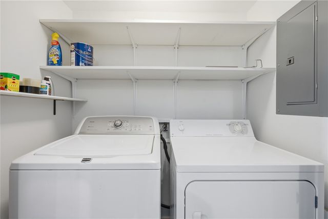 6410 Creekside Drive NE 2, Cedar Rapids, IA 52402