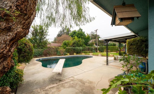 353 W Ellery Way, Fresno, CA 93704