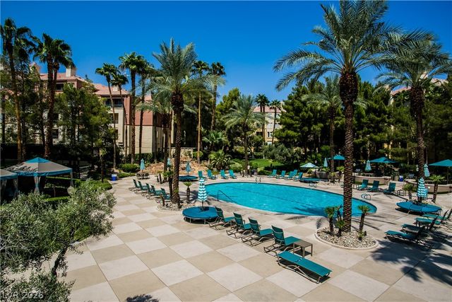 230 East Flamingo Road 122, Las Vegas, NV 89169