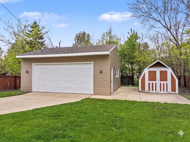 218 N Louis Street, Mount Prospect, IL 60056