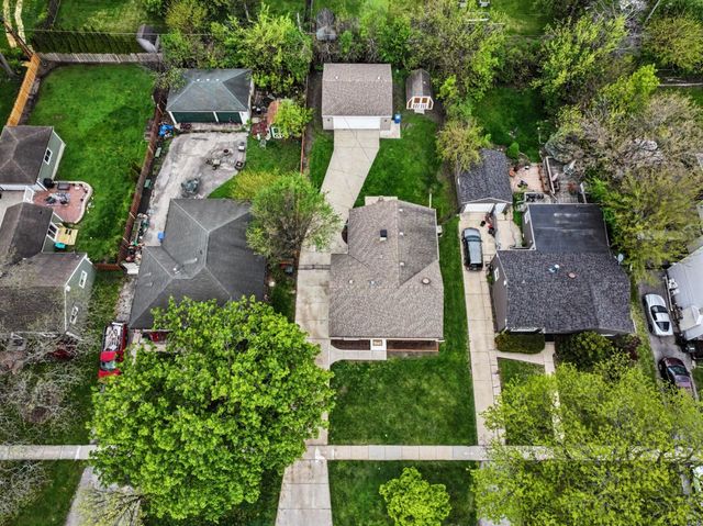 218 N Louis Street, Mount Prospect, IL 60056
