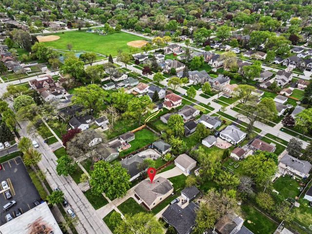 218 N Louis Street, Mount Prospect, IL 60056