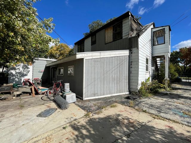 9940 Melvina Avenue, Oak Lawn, IL 60453