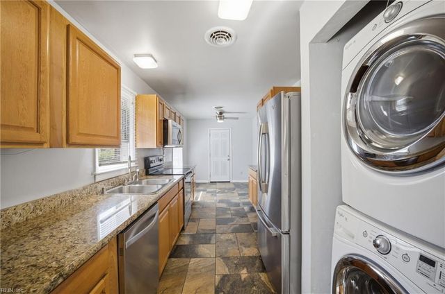 3644 Walnut Hill RD, Virginia Beach, VA 23452