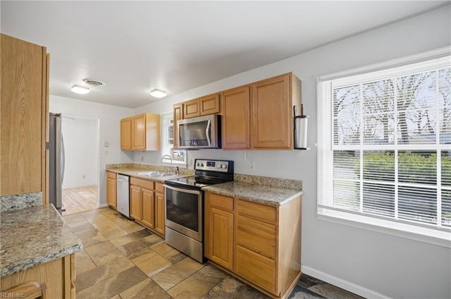 3644 Walnut Hill RD, Virginia Beach, VA 23452