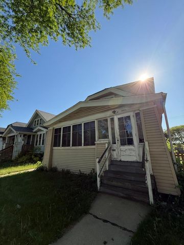 3843 N 28th STREET, Milwaukee, WI 53216