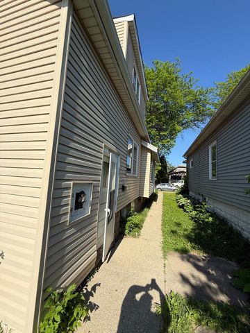 3843 N 28th STREET, Milwaukee, WI 53216