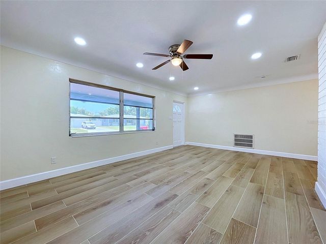 9813 51ST AVENUE N, St Petersburg, FL 33708