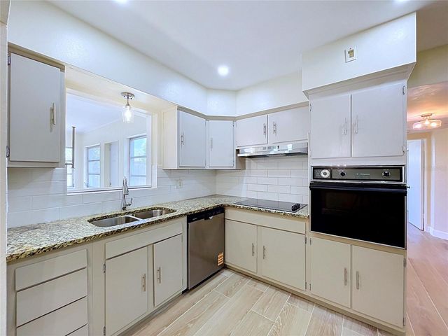 9813 51ST AVENUE N, St Petersburg, FL 33708