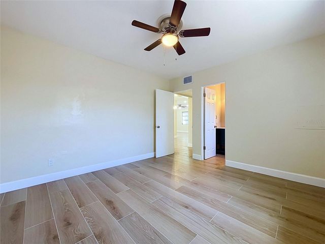 9813 51ST AVENUE N, St Petersburg, FL 33708