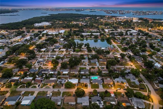 9813 51ST AVENUE N, St Petersburg, FL 33708