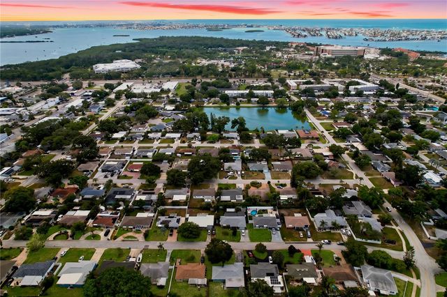 9813 51ST AVENUE N, St Petersburg, FL 33708