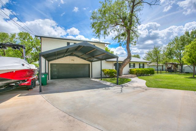 2590 Sleepy Hollow Road, San Angelo, TX 76904