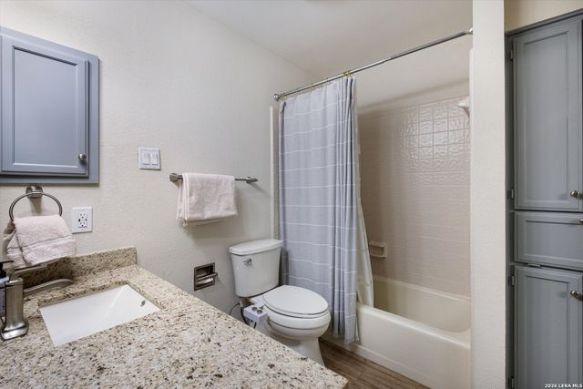 4402 Bending Oak, San Antonio, TX 78249