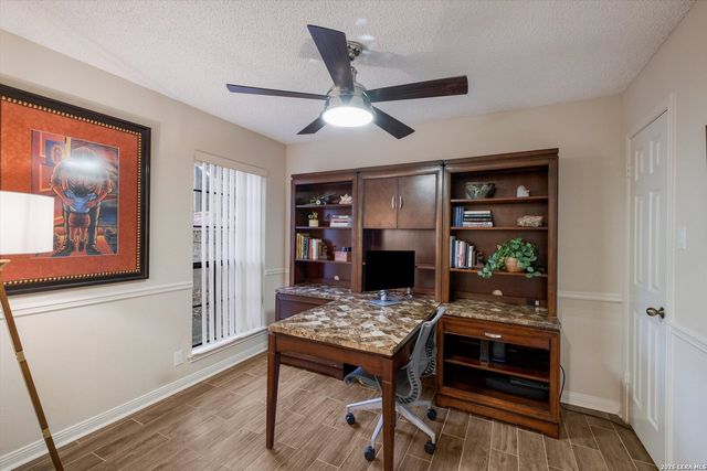 4402 Bending Oak, San Antonio, TX 78249