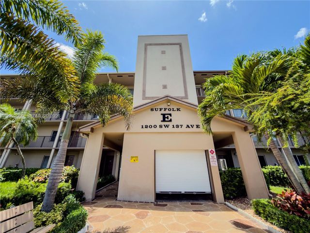 1200 SW 137th Avenue 305E, Pembroke Pines, FL 33027