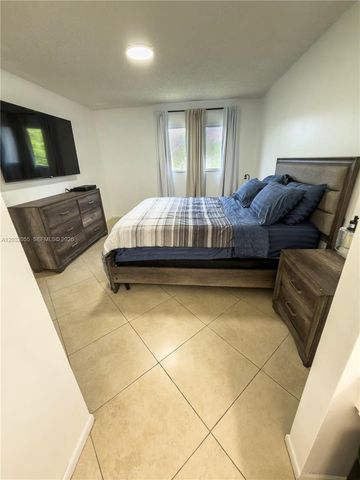 1200 SW 137th Avenue 305E, Pembroke Pines, FL 33027