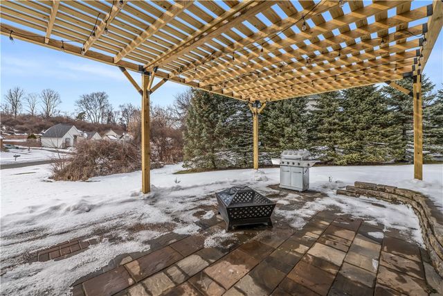 25 Sedgefield Court, Irondequoit, NY 14622