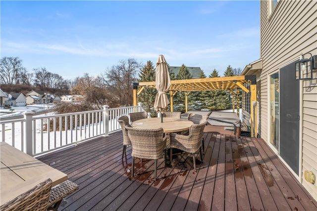 25 Sedgefield Court, Irondequoit, NY 14622