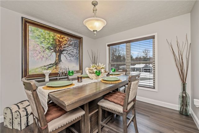 25 Sedgefield Court, Irondequoit, NY 14622