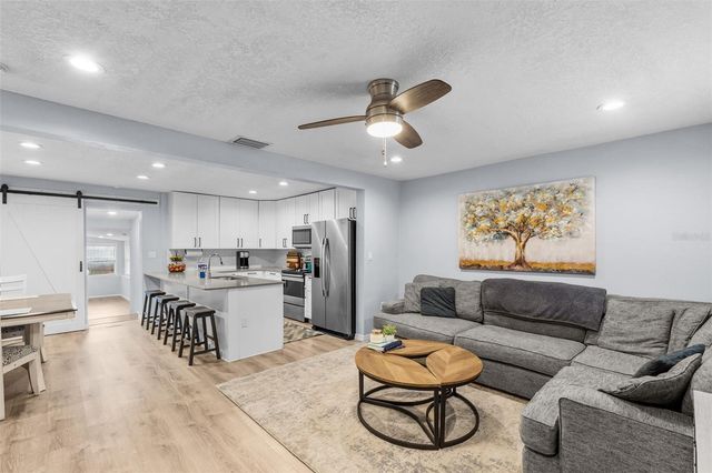 1504 W KIRBY STREET, Tampa, FL 33604