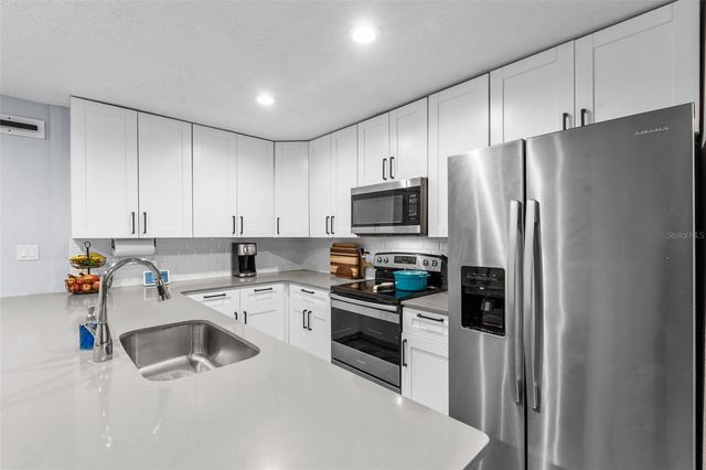 1504 W KIRBY STREET, Tampa, FL 33604