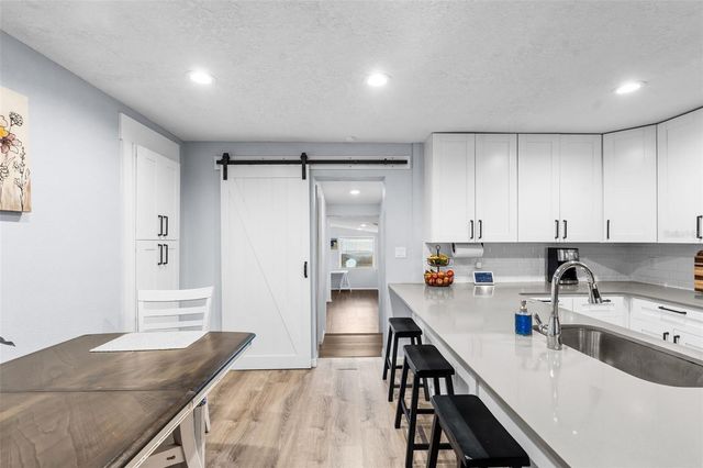 1504 W KIRBY STREET, Tampa, FL 33604