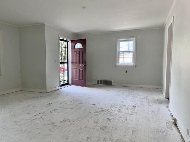 127 S Harmony Drive, Janesville, WI 53545