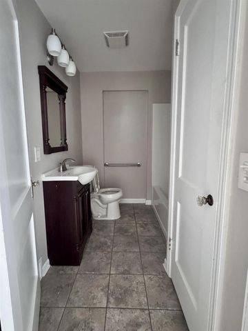 127 S Harmony Drive, Janesville, WI 53545