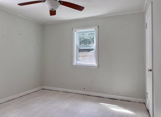 127 S Harmony Drive, Janesville, WI 53545