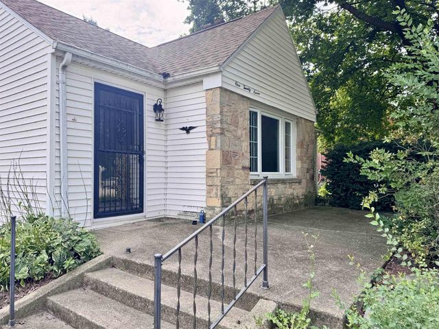 127 S Harmony Drive, Janesville, WI 53545