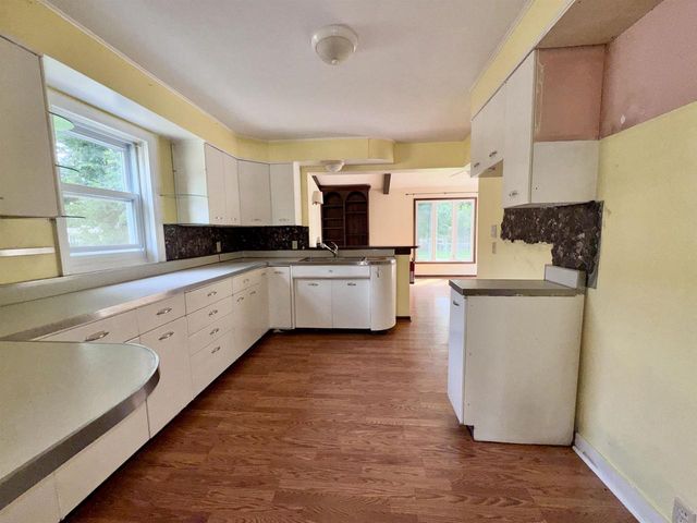 127 S Harmony Drive, Janesville, WI 53545