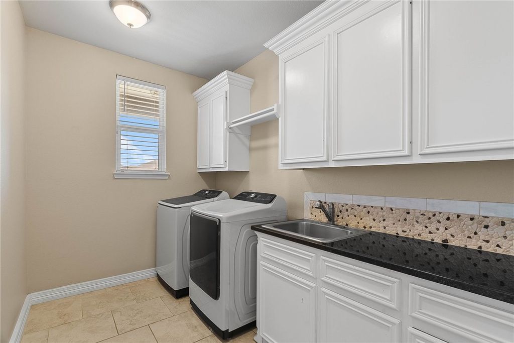 1717 Sea Oak Dr, Corpus Christi, TX 78418 — photo 4