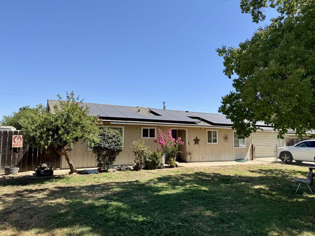 25755 Ophir Drive, Madera, CA 93638
