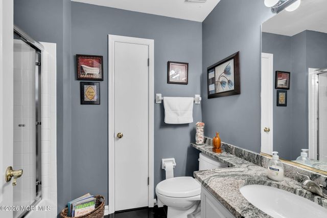 11 Sandhurst Court, Toms River, NJ 08757