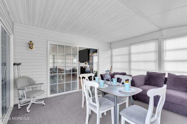 11 Sandhurst Court, Toms River, NJ 08757