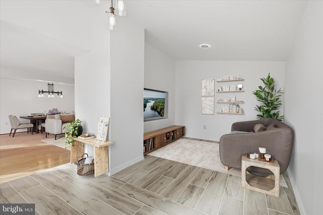 4110 SHADY LN, Knoxville, MD 21758