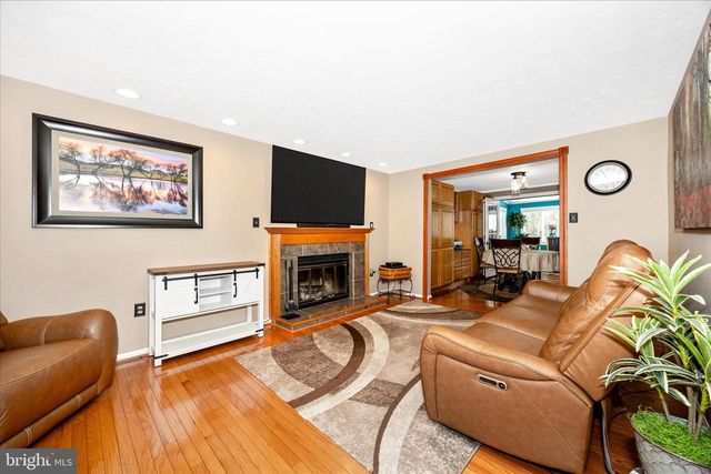 19708 MIDAS CT, Gaithersburg, MD 20879